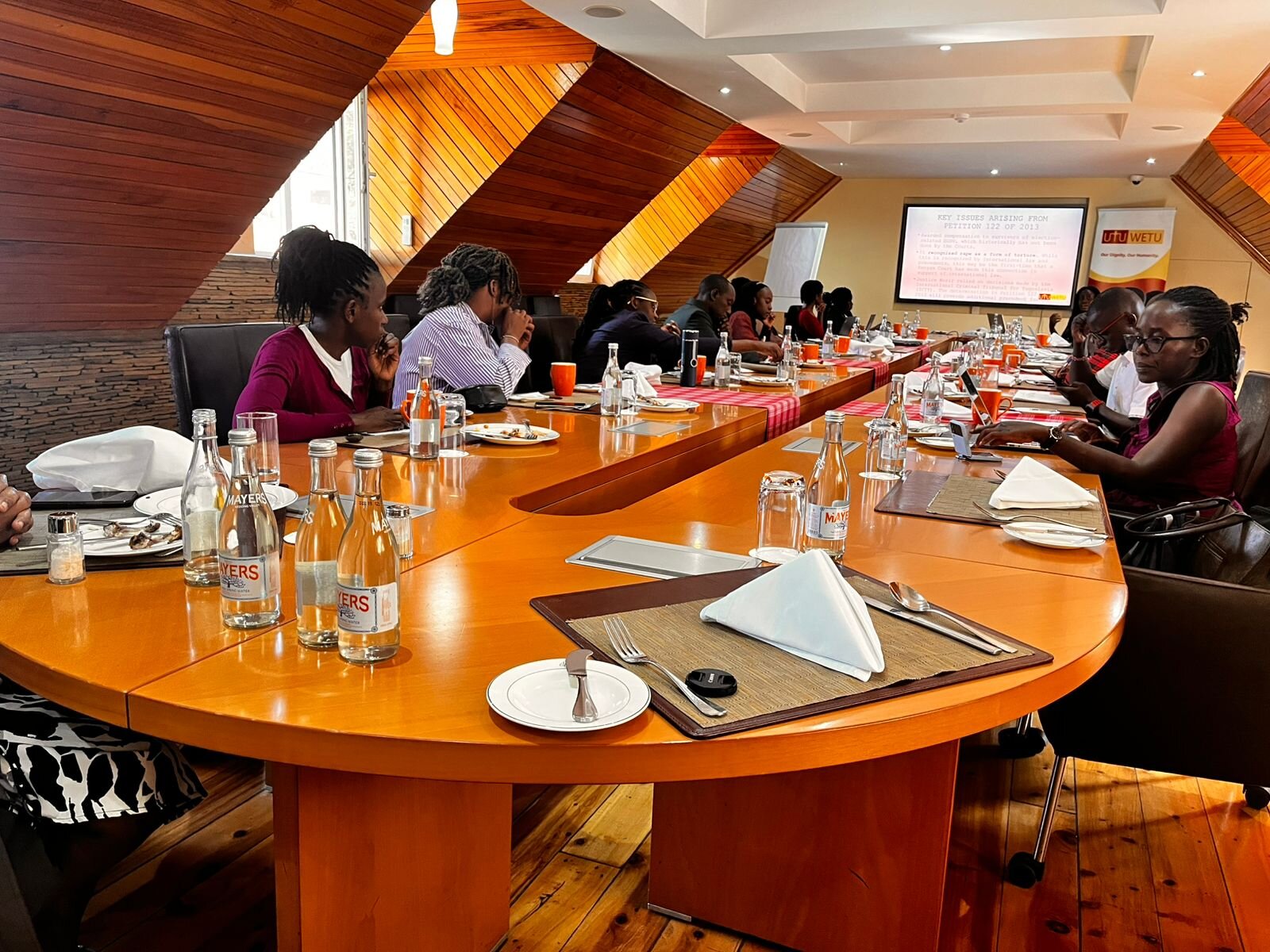 UTU WETU  Hosts  Breakfast Meeting with Journalists on Petition 122